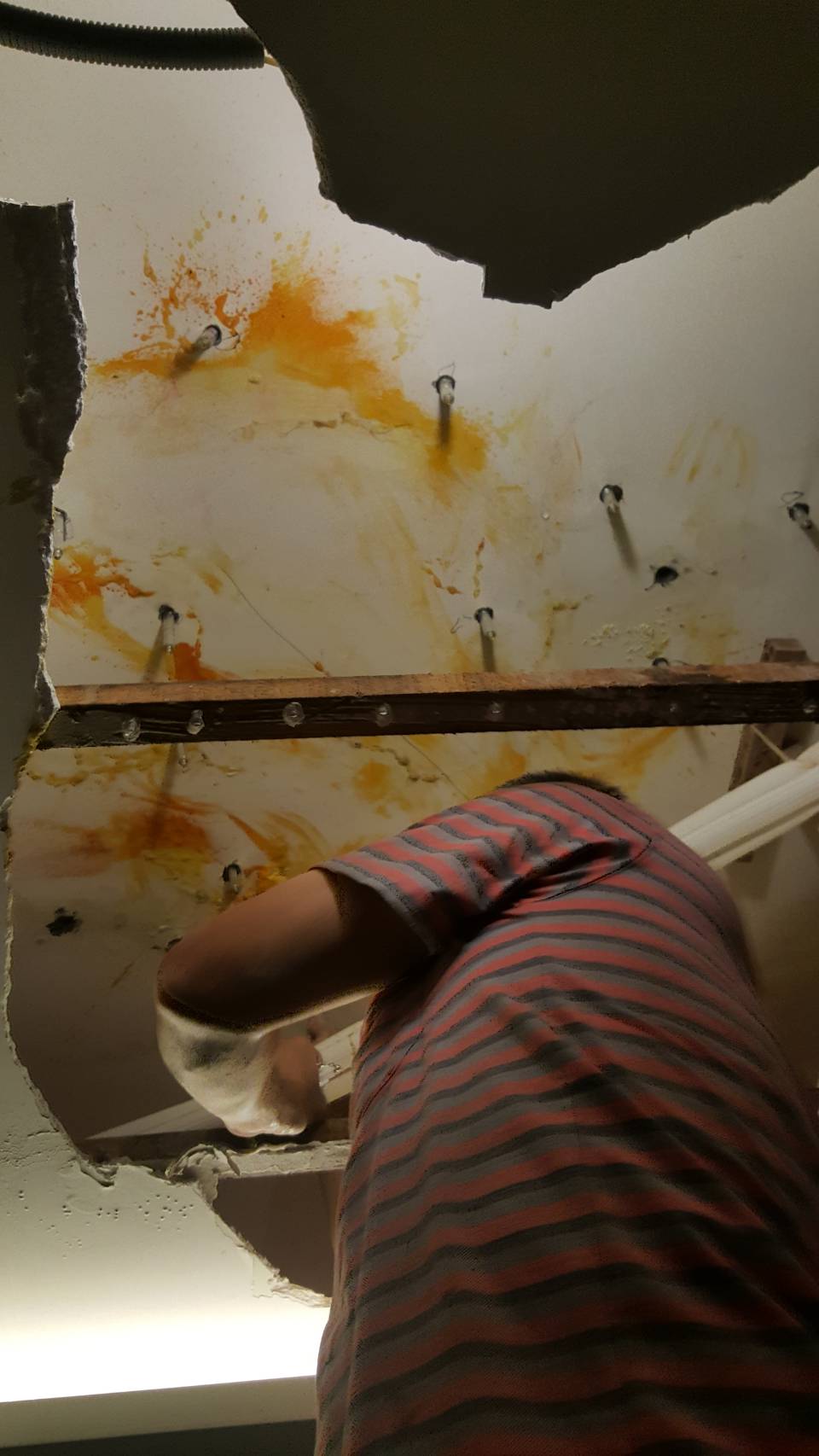 新北天花板注膠補漏施工